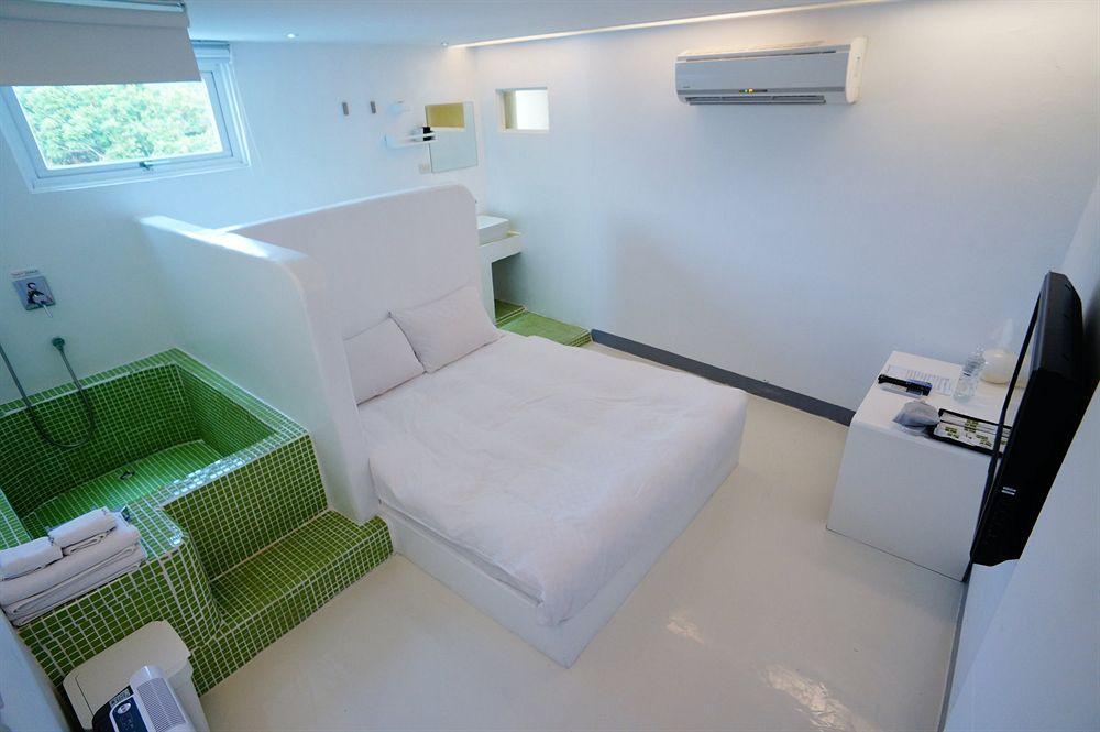 Bed and Breakfast Kenting The House Shanjiao Exterior foto
